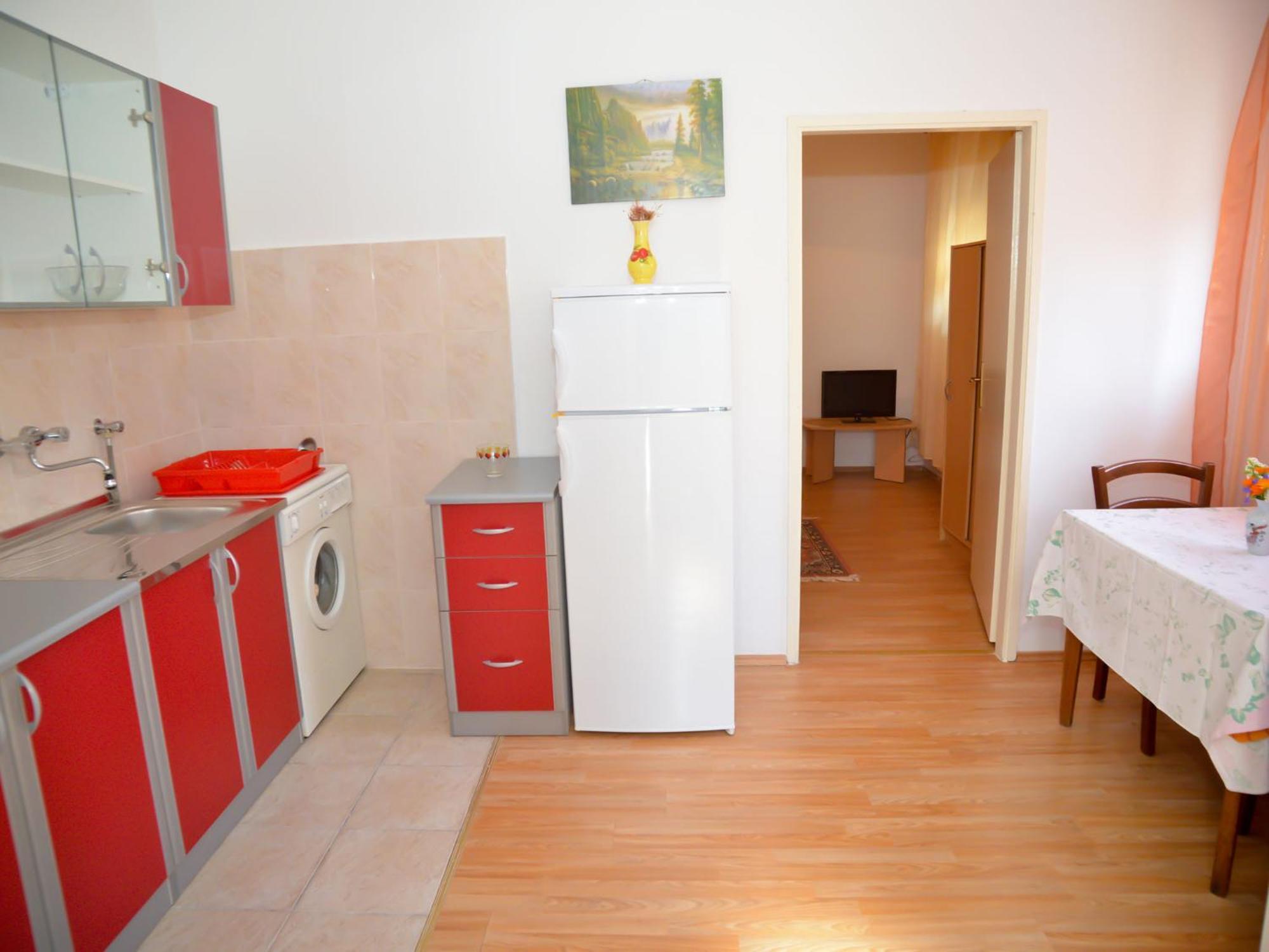 Apartment And Antonio