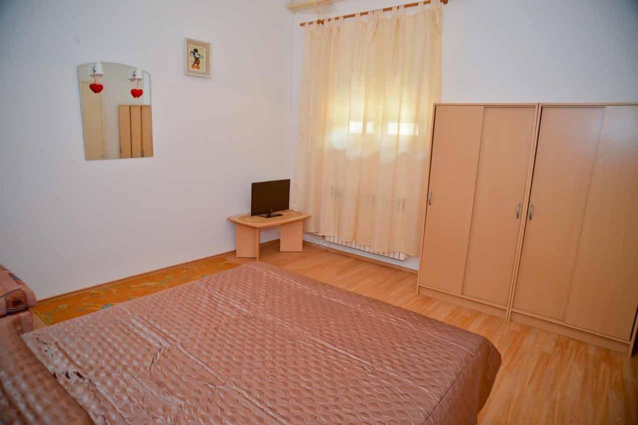Apartament And Antonio