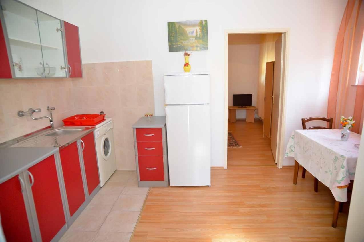 Apartament And Antonio *