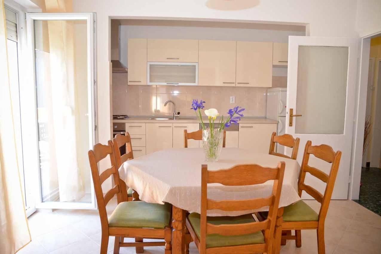 And Antonio Apartment