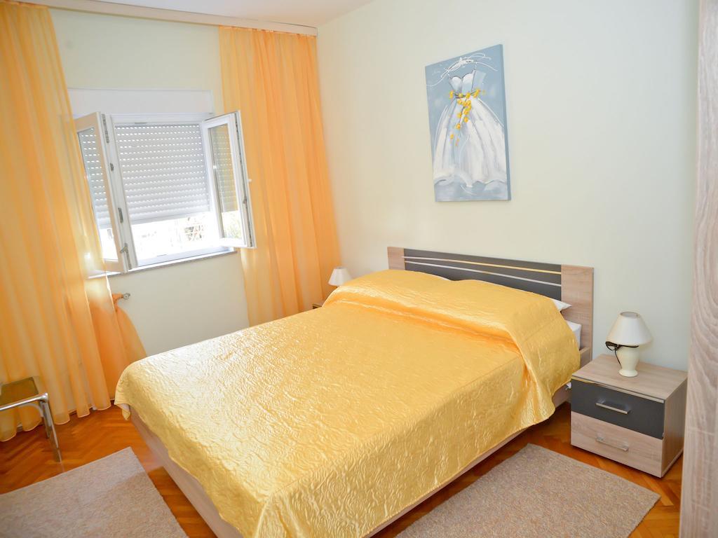 Apartament And Antonio *